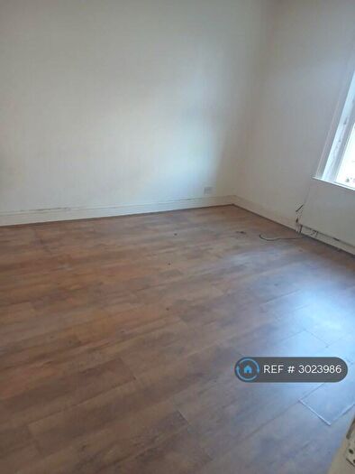 2 Bedroom Flat To Rent In Woodgrange Road, London, E7