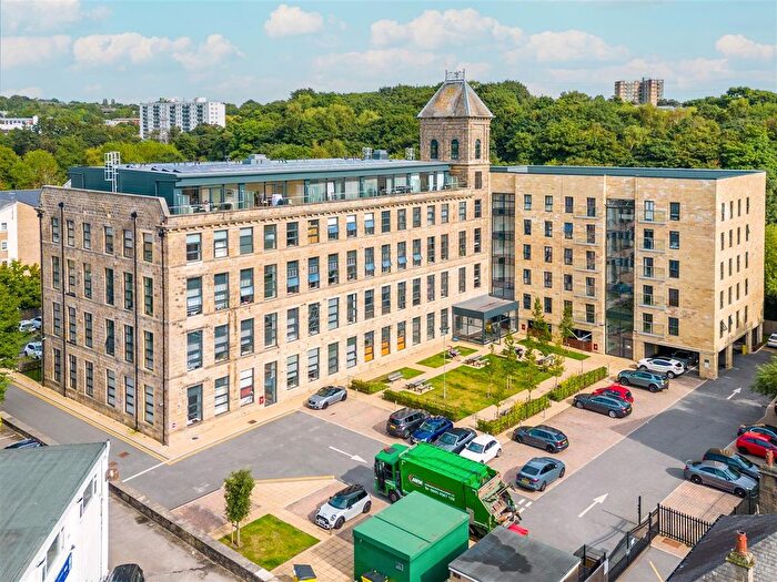 2 Bedroom Flat To Rent In Horsforth Mill, Horsforth, LS18