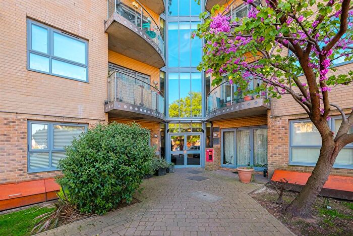 2 Bedroom Flat To Rent In Thomas Jacomb Place, Walthamstow, E17