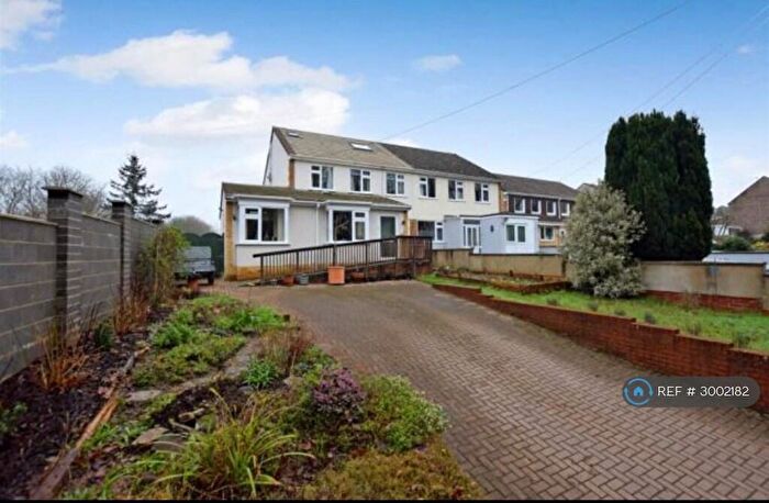 4 Bedroom End Of Terrace House To Rent In Marsh Lane, Easton-In-Gordano, Bristol, BS20