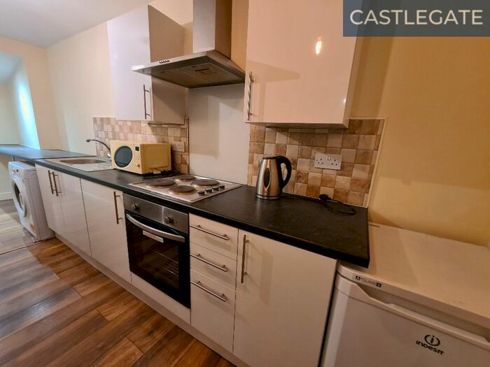 1 Bedroom Flat To Rent In Westgate, Huddersfield HD1