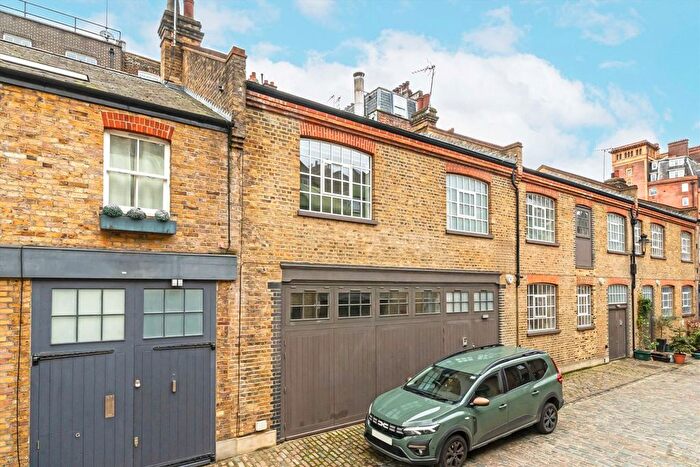 3 Bedroom Property For Sale In Colonnade, Bloomsbury, WC1N