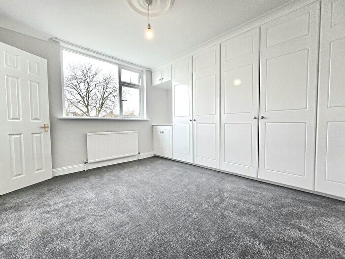 Studio To Rent In Hampden Road, Harrow, HA3