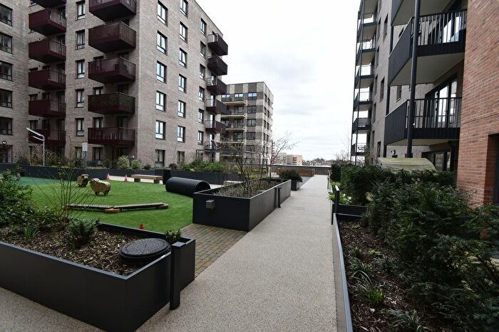 1 Bedroom Flat To Rent In Flat Taro Apartments, Henry Strong Road, Harrow, Flaroapartments, Henrystrongroad, Harrow, HA1