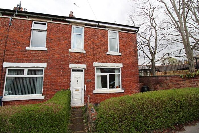 3 Bedroom End Of Terrace House For Sale In Alice Avenue, Leyland, Lancashire, PR25