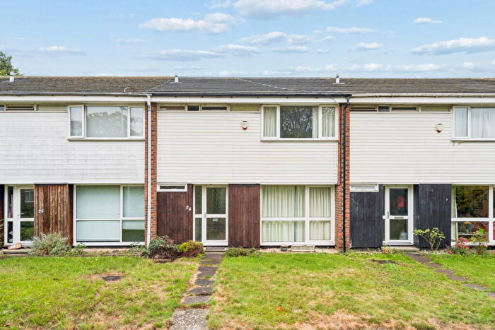 3 Bedroom House For Sale In Lingfield Close, Northwood, HA6
