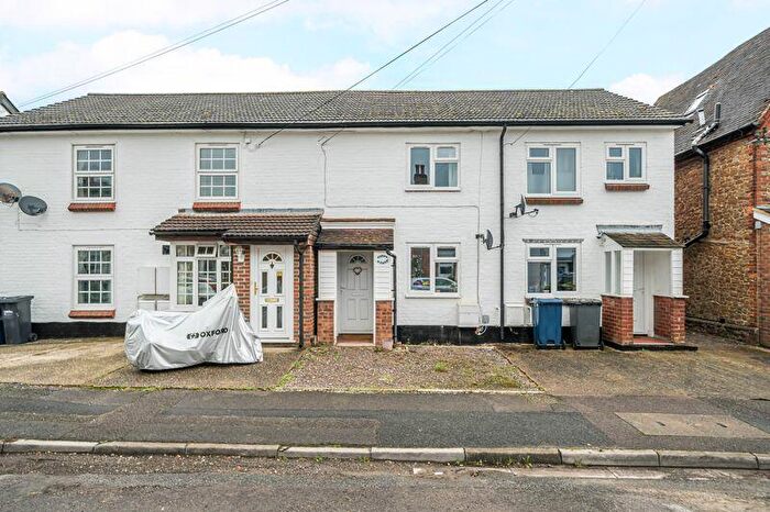 2 Bedroom Character Property To Rent In Kings Road, Godalming, GU7