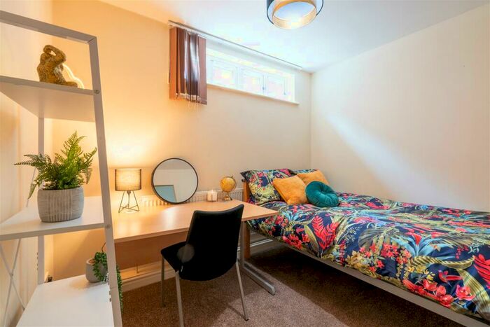 5 Bedroom Flat To Rent In A Gell Street, Sheffield, S3