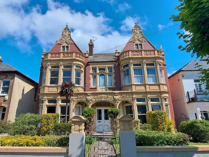 1 Bedroom Flat To Rent In Alexandra Road, Southend-On-Sea, SS1