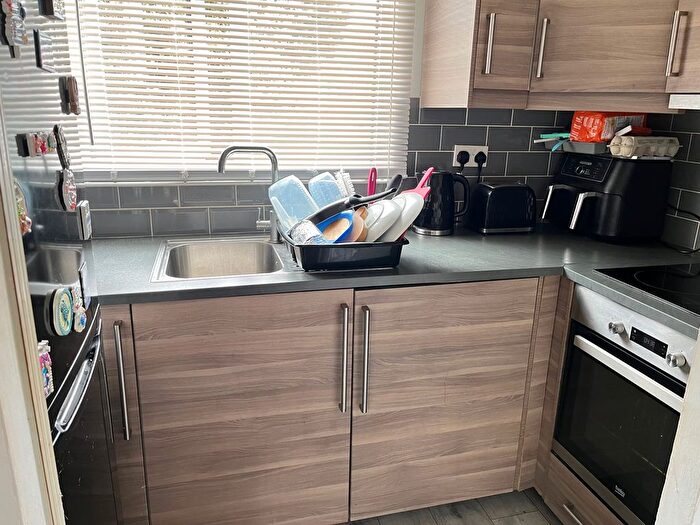 Studio To Rent In Howard Close, Waltham Abbey, EN9