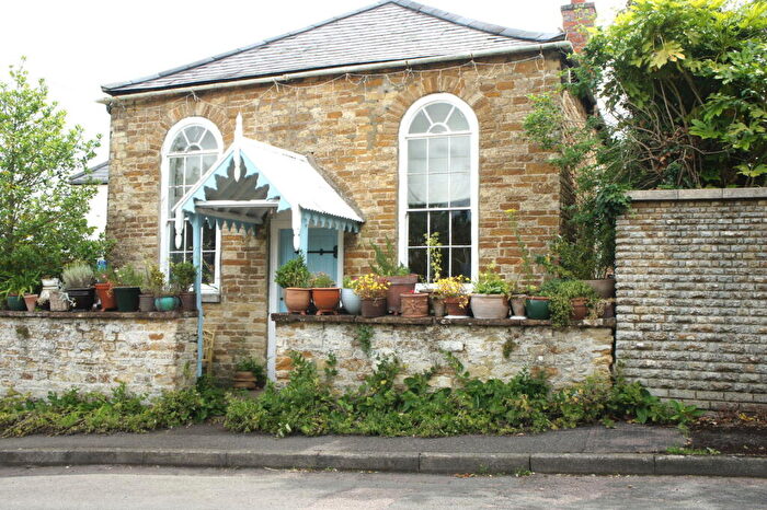 2 Bedroom Cottage For Sale In Middle Street, Wing, Oakham, LE15