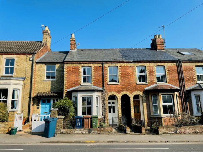 3 Bedroom Terraced House To Rent In Windmill Road, Headington, OX3
