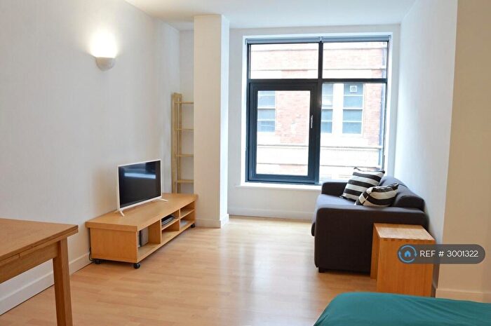 Studio To Rent In Britannia House, Leeds, LS1