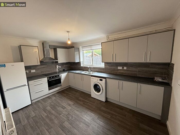 3 Bedroom Semi-Detached House To Rent In Lister Road, Dogsthorpe, Peterborough, Cambridgeshire., PE1