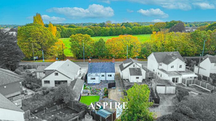 2 Bedroom Detached Bungalow For Sale In Rayleigh Road, Benfleet, SS7