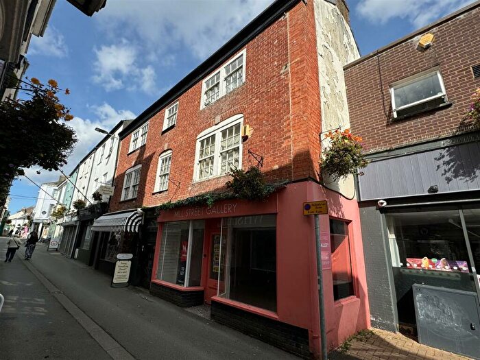 4 Bedroom Character Property For Sale In Mill Street, Bideford, EX39