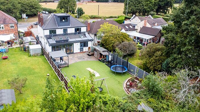 5 Bedroom Detached House For Sale In Watling Street, Mile Oak, Tamworth, - Modern Detached Family Home, B78