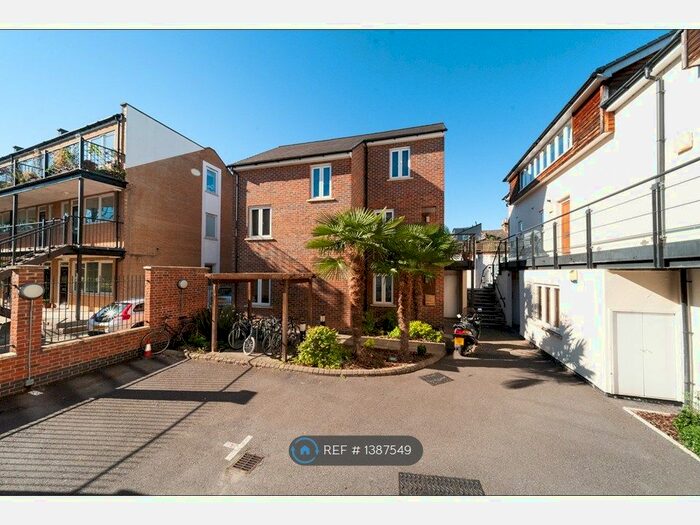 1 Bedroom Flat To Rent In Tulse Hill, London, SW2