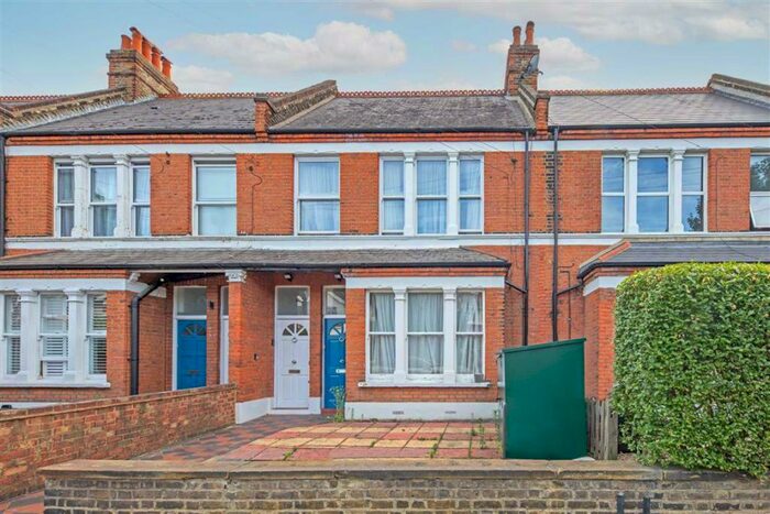 2 Bedroom Flat To Rent In Ashleigh Road, Kew, SW14