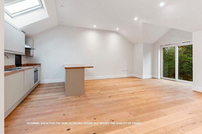 2 Bedroom Detached House For Sale In Falmouth, TR11