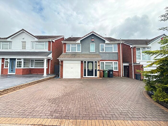 4 Bedroom Detached House To Rent In Newquay Close, Walsall, WS5