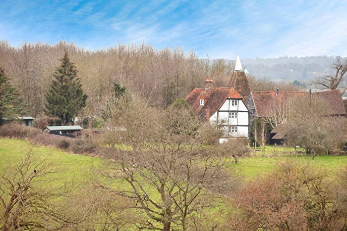 3 Bedroom Semi-Detached House For Sale In Smiths Lane, Cranbrook, TN17