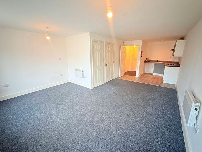 1 Bedroom Studio To Rent In Newton Road, Yeovil, BA20