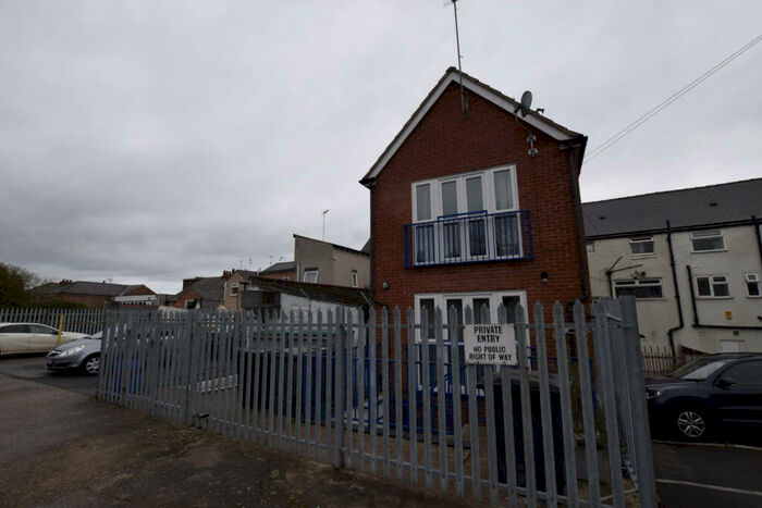 1 Bedroom Apartment To Rent In Nickys Court Flats, Osmaston Road, Derby, Derbyshire, DE1