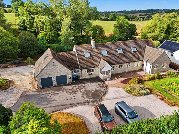 6 Bedroom Detached House For Sale In Main Street, Kniveton, DE6