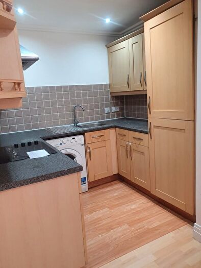 2 Bedroom Flat For Sale In Wilshaw Close, Hendon, London, NW4
