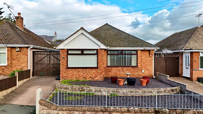 3 Bedroom Bungalow For Sale In Ffordd Derwen, Rhyl, LL18