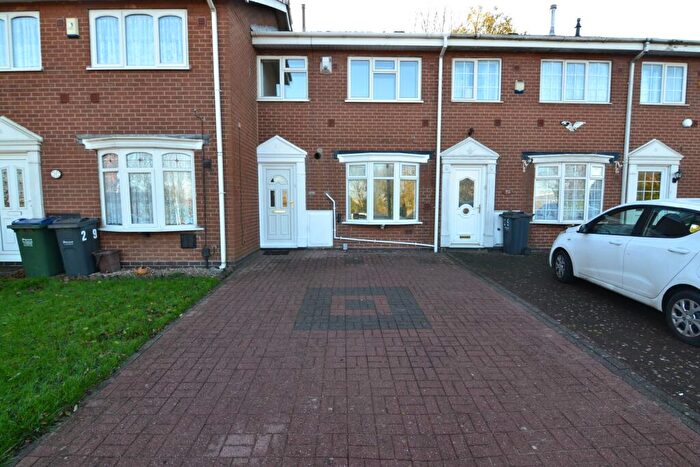 3 Bedroom Terraced House To Rent In Lynton Avenue, Smethwick, B66