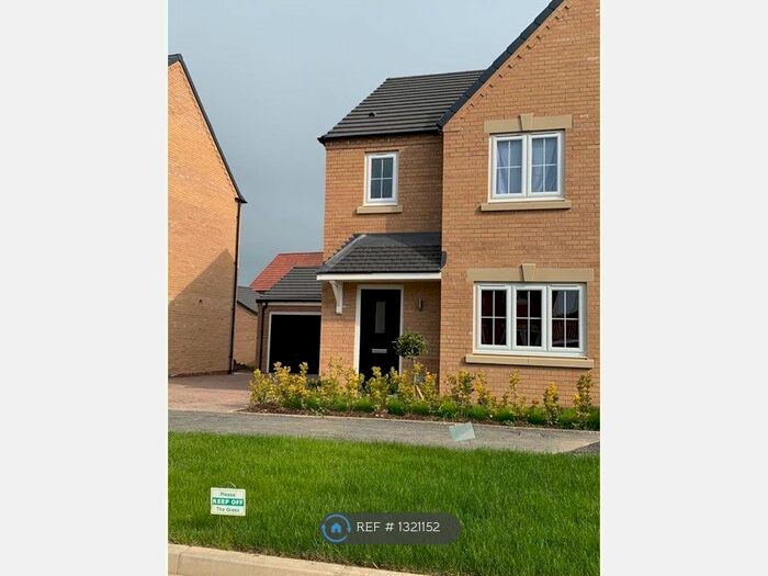 3 Bedroom Semi-Detached House To Rent In Britannia Avenue, Yarm, TS15