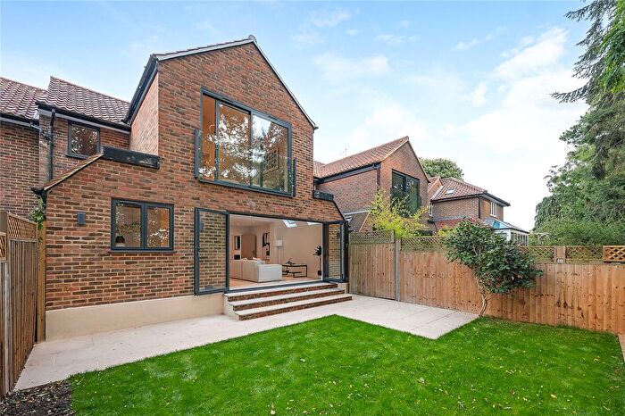 3 Bedroom Terraced House For Sale In Chester Road, London, SW19