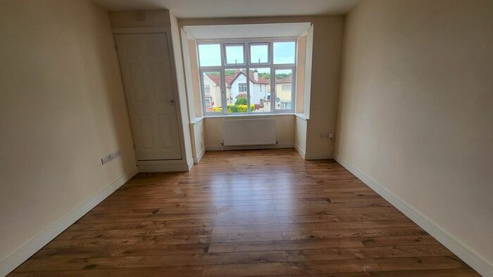 2 Bedroom Flat To Rent In Ingmire Road, Eastville, Bristol, BS5