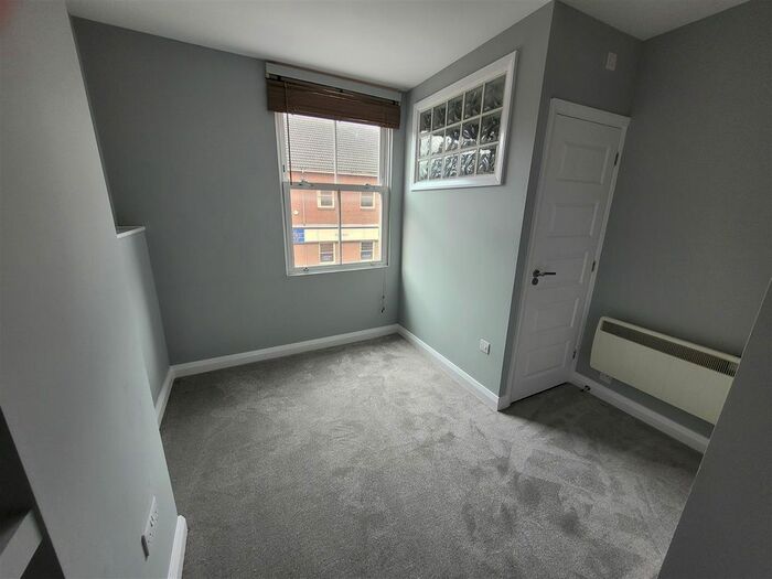 1 Bedroom Flat To Rent In Church Gate, Loughborough, LE11