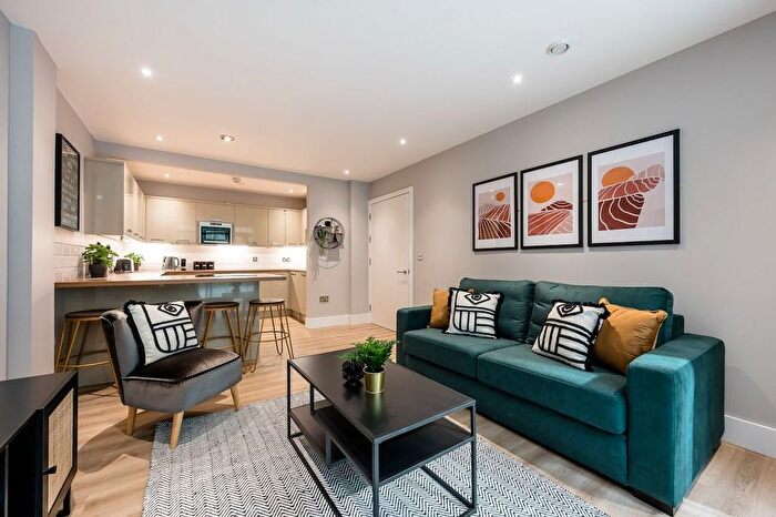 2 Bedroom Flat To Rent In Ropewalks, L1