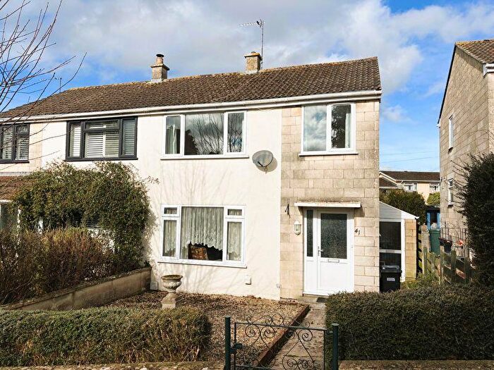3 Bedroom Semi Detached House For Sale In Lynfield Park, Bath, BA1