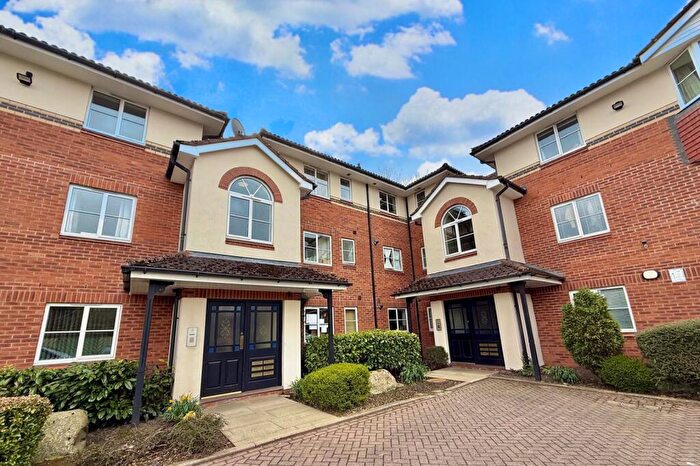 2 Bedroom Apartment To Rent In Chamberlain Drive, Wilmslow, SK9