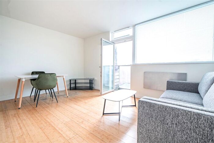 1 Bedroom Flat To Rent In Cross York Street, Leeds, LS2