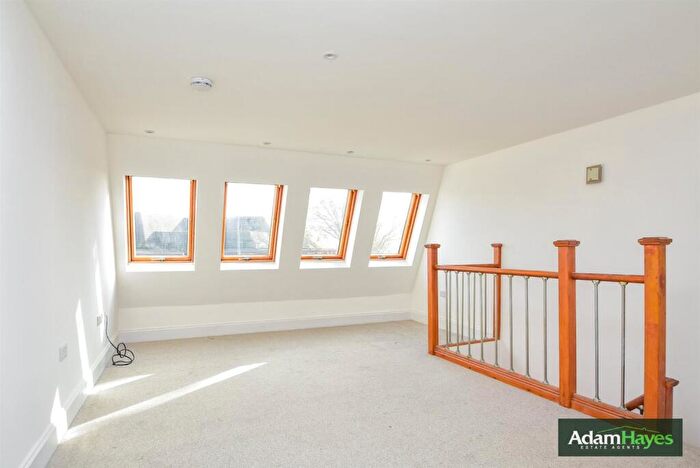 1 Bedroom Maisonette To Rent In Rosemont Avenue, North Finchley, N12