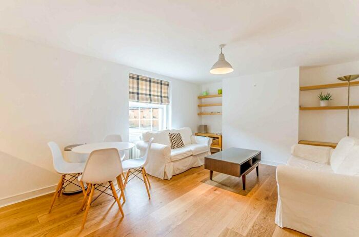 2 Bedroom Maisonette To Rent In The Sydney Building, De Beauvoir Town, London, N1
