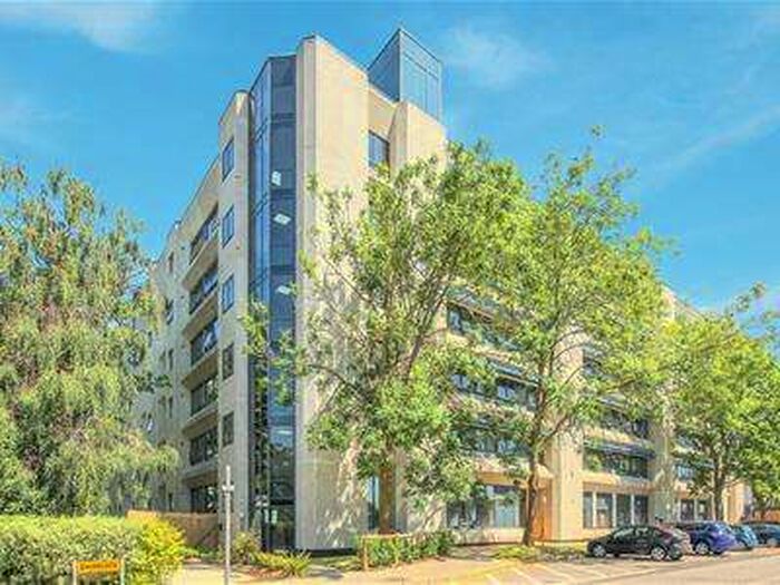 1 Bedroom Studio Flat To Rent In Skyline House, Stevenage, SG1