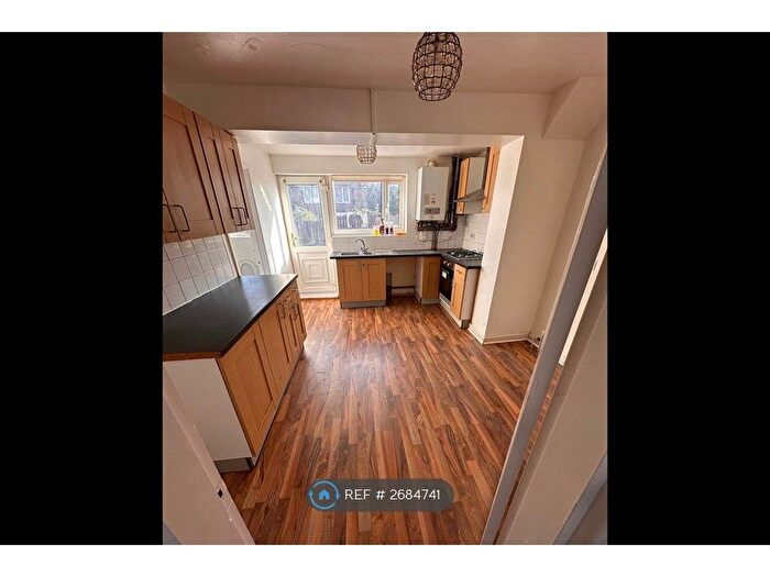 3 Bedroom End Of Terrace House To Rent In Radway Road, Liverpool, L36