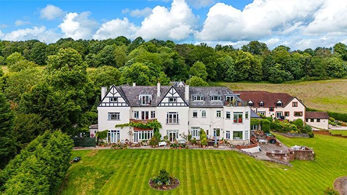 2 Bedroom Flat For Sale In Orme House, South Godstone, RH9