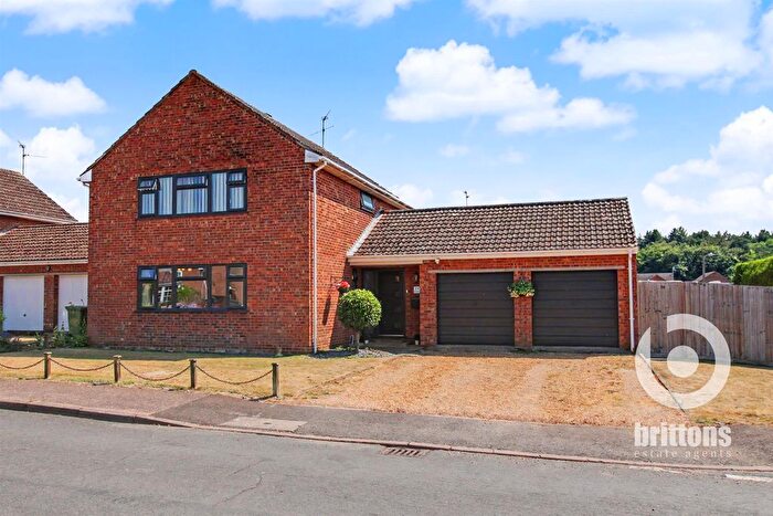 4 Bedroom Detached House For Sale In Ullswater Avenue, South Wootton, King's Lynn, PE30