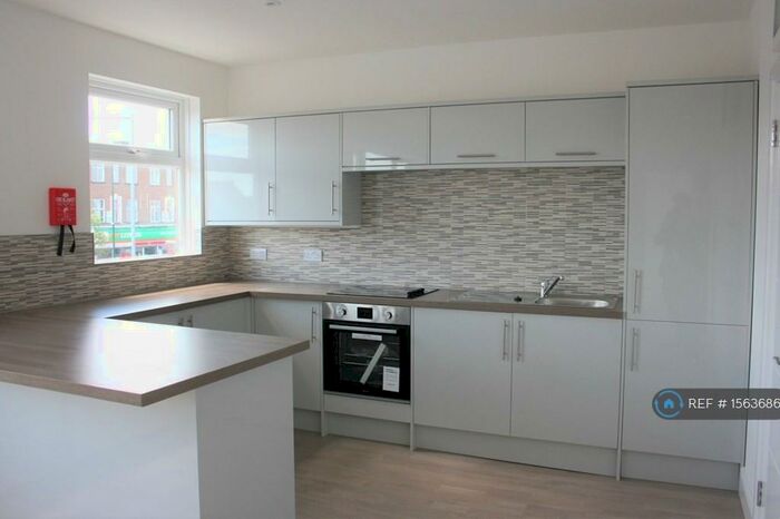 1 Bedroom Flat To Rent In Blackfen Road, Sidcup, DA15