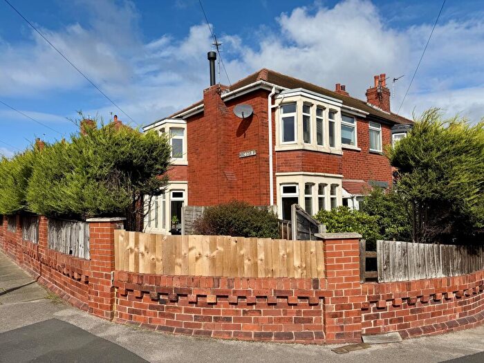 3 Bedroom End Of Terrace House For Sale In Lancaster Road, Blackpool, FY3