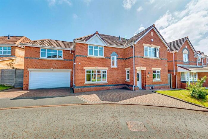 4 Bedroom Detached House For Sale In Naburn Drive, Orrell, Wigan, WN5