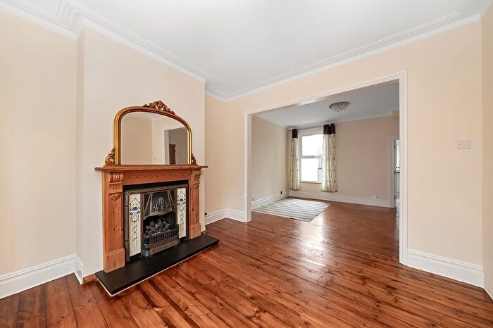 3 Bedroom Terraced House For Sale In Eastcombe Avenue, SE7